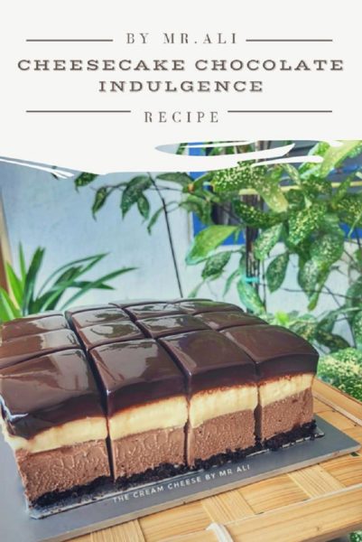 Kepingan cheesecake coklat indulgence yang gebu dengan topping coklat.