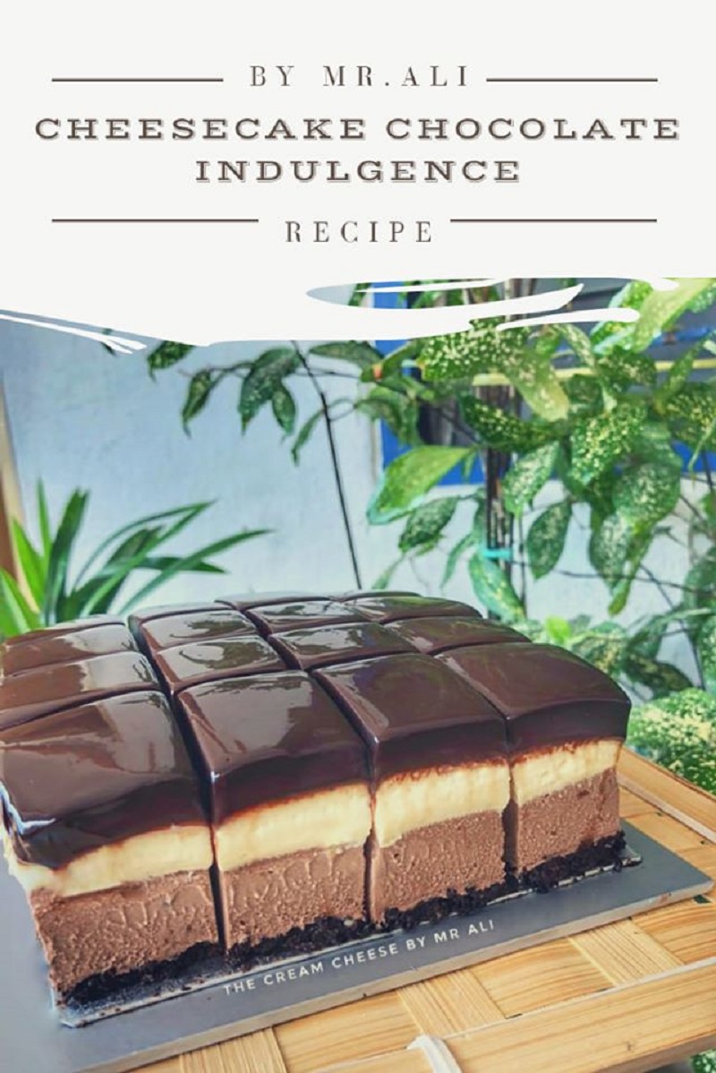 Cheesecake Chocolate Indulgence 4 lapisan dengan ganache coklat di atas