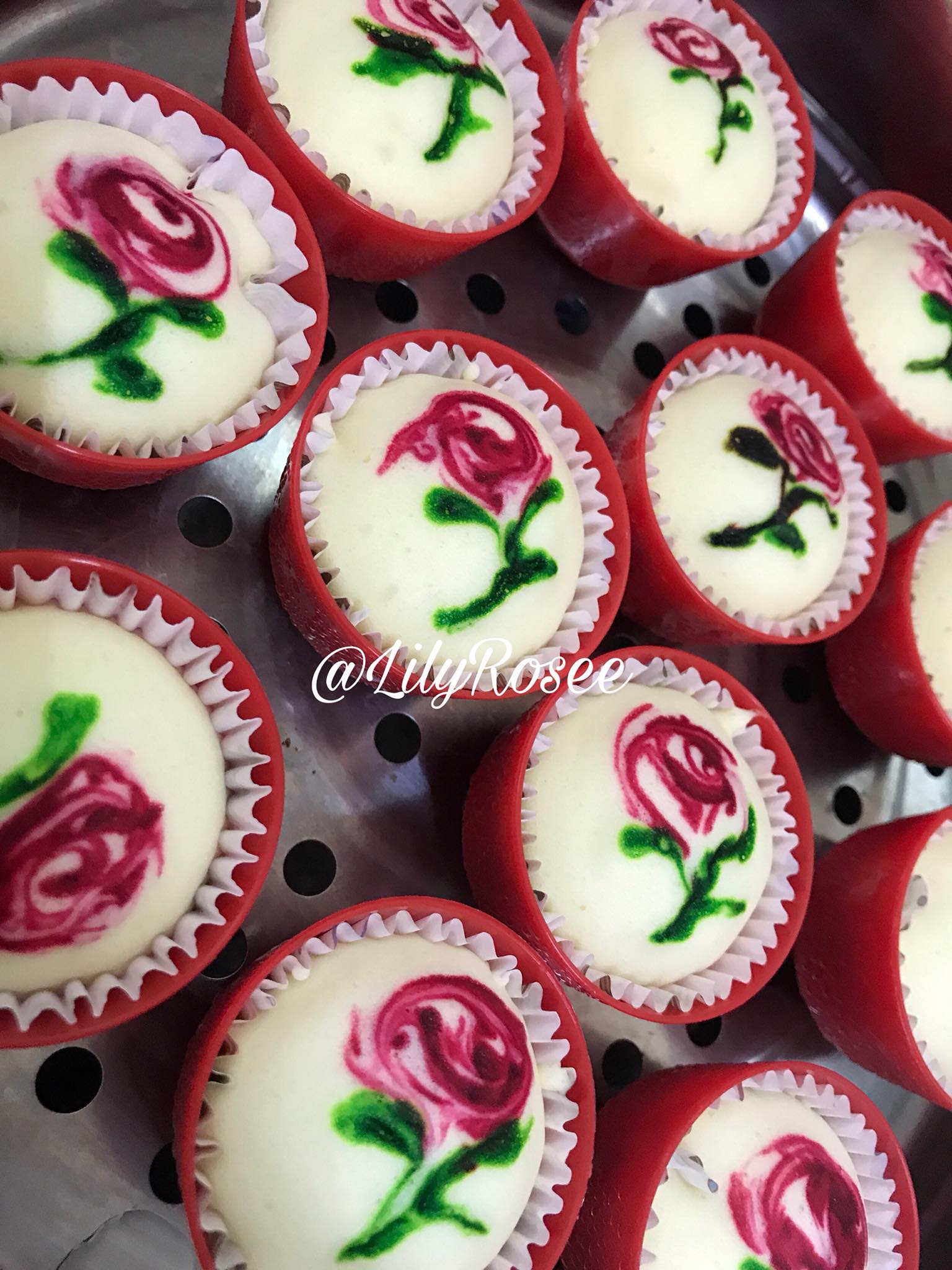 Apam susu lembut dengan warna putih