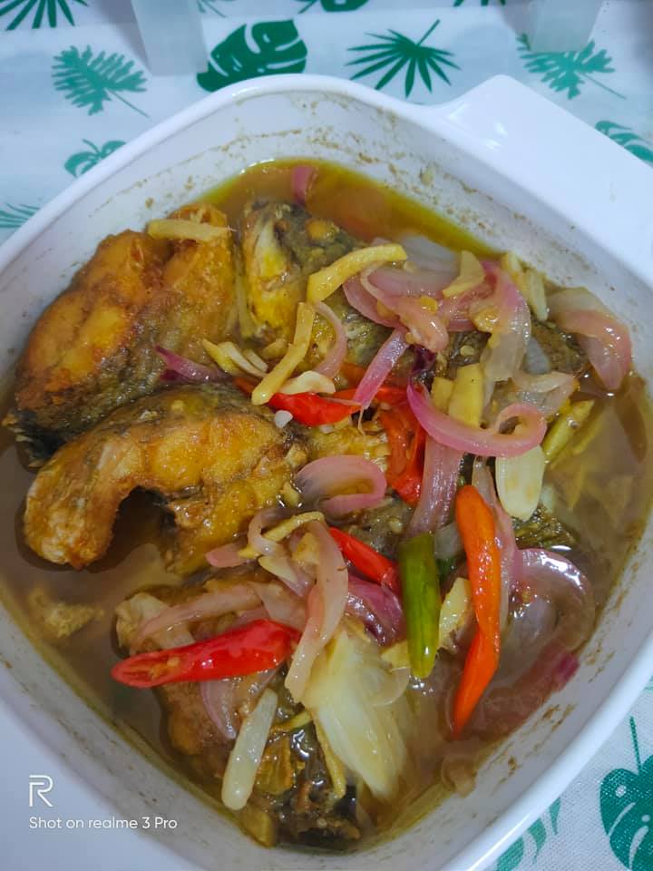 Ikan masak asam berkuah pedas masam