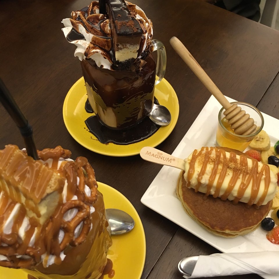 Truly Two Cafe di Melaka