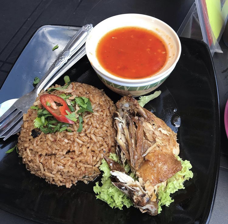 Pelbagai jenis nasi goreng yang popular dan menyelerakan di Malaysia.