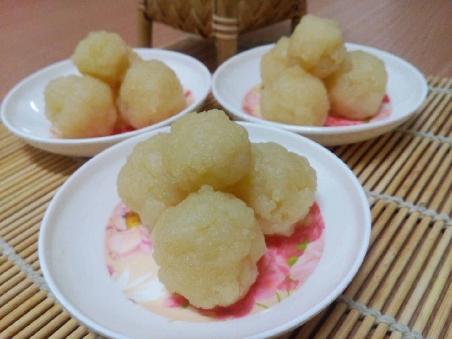 Kuih tahi itik tradisional Melayu