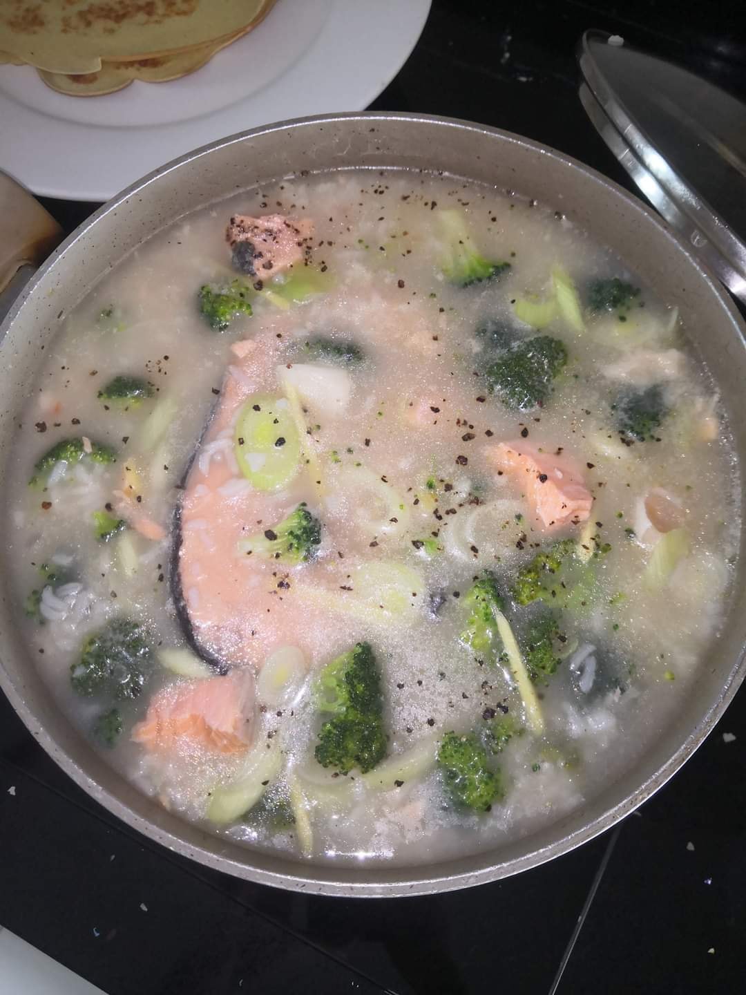 Sup ikan jenahak, salah satu resepi masakan berpantang yang sihat dan enak.