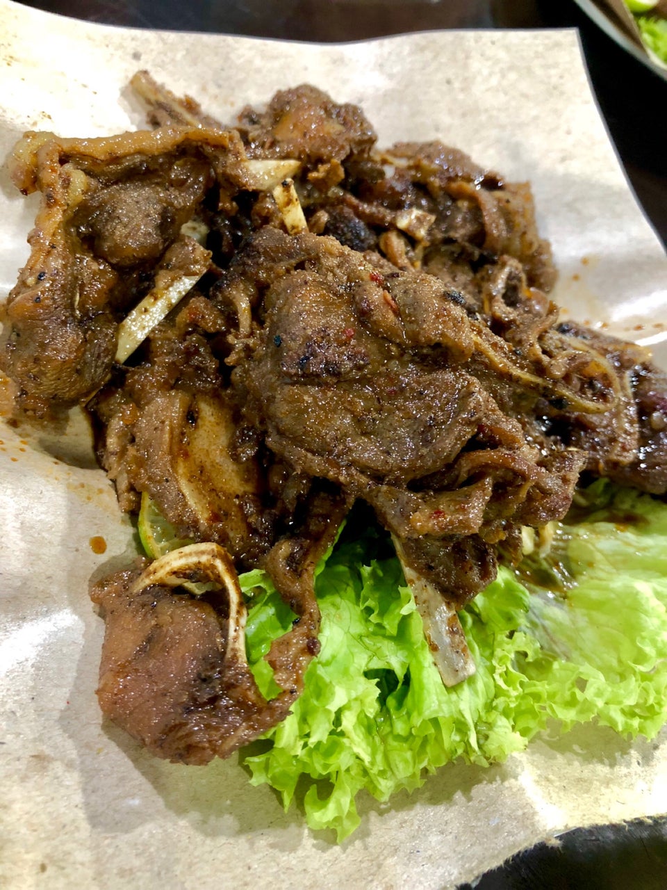 Pelbagai hidangan kambing bakar yang sedap di restoran dan warung terpilih di sekitar Lembah Klang.