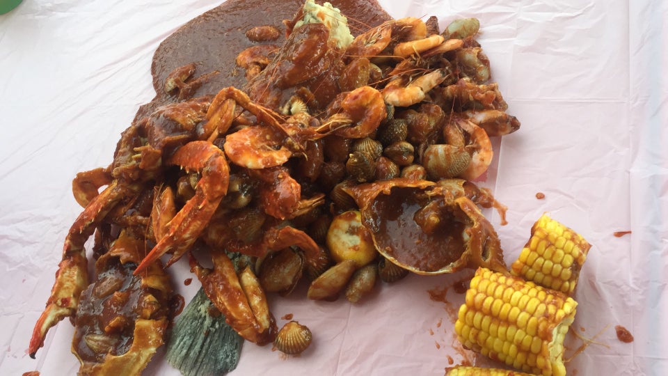 haji abu klang car wash food court shell out