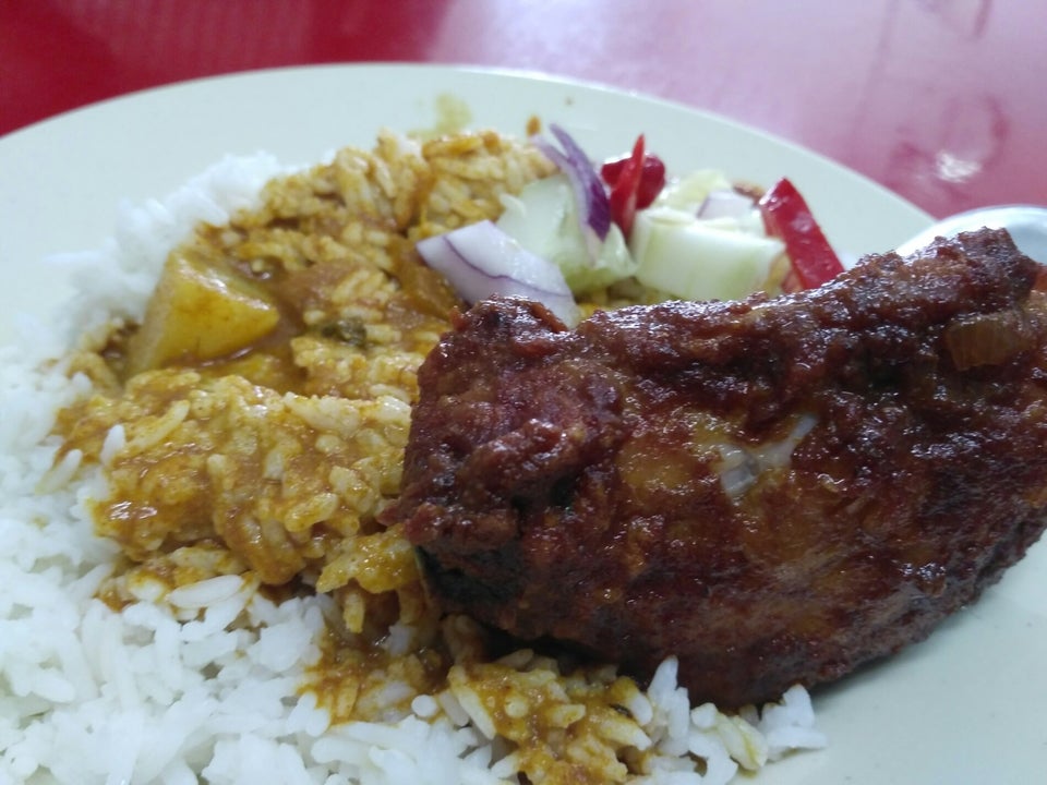 ayam ros rahmatha jalan maxwell