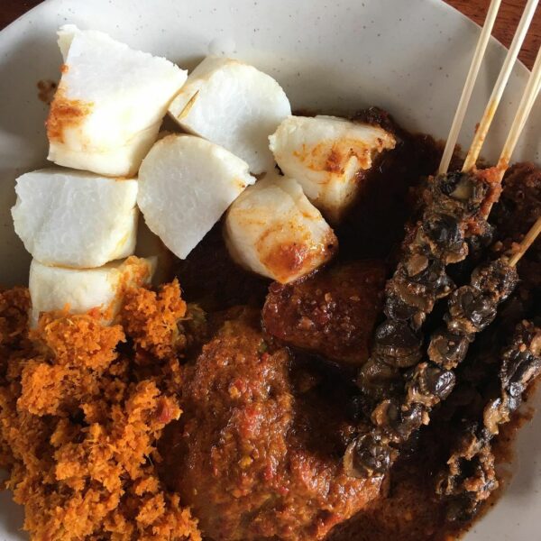 warong ketupat