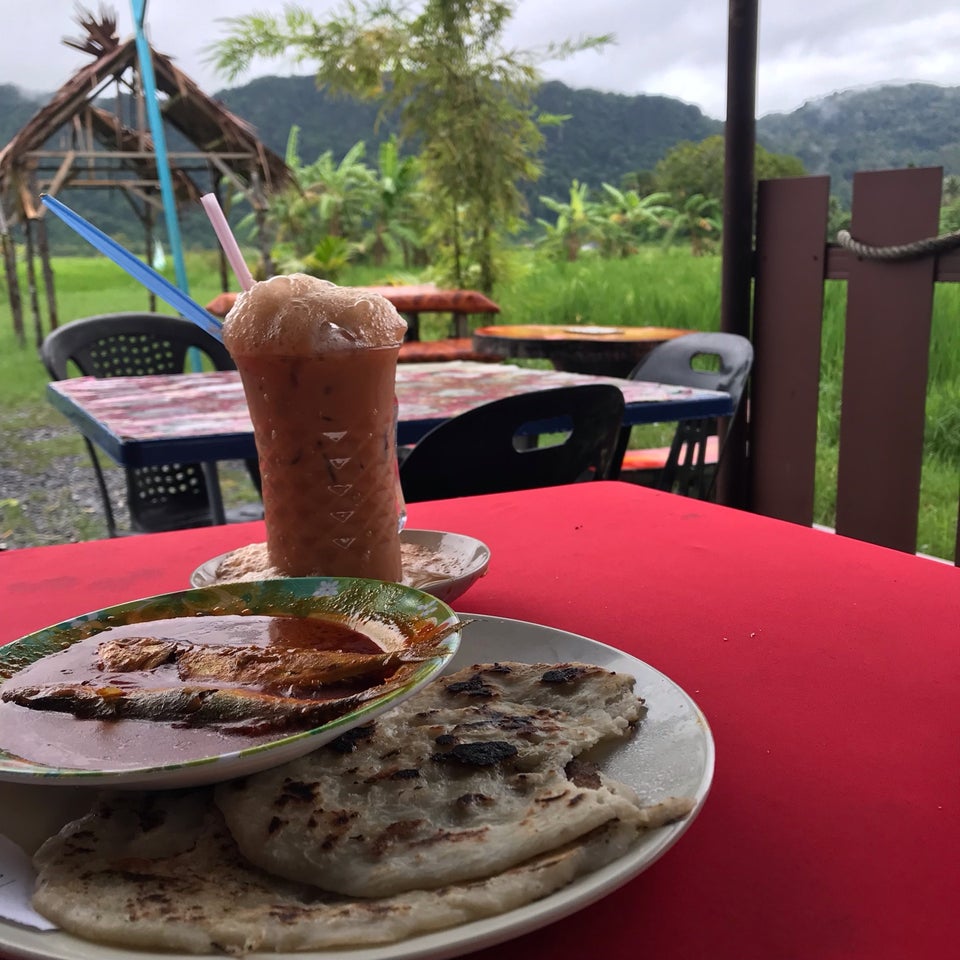 tempat sarapan perlis warung tepi sawah