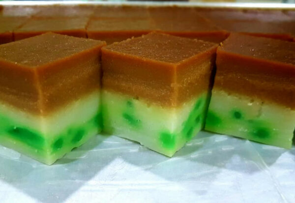 Kuih talam cendol yang menyegarkan