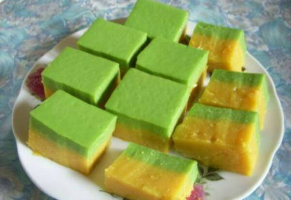 Kuih talam kastard jagung