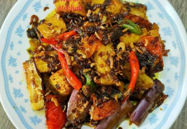 Terung masak kicap yang berperisa