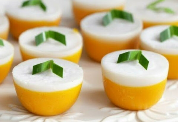 Kuih talam labu kuning