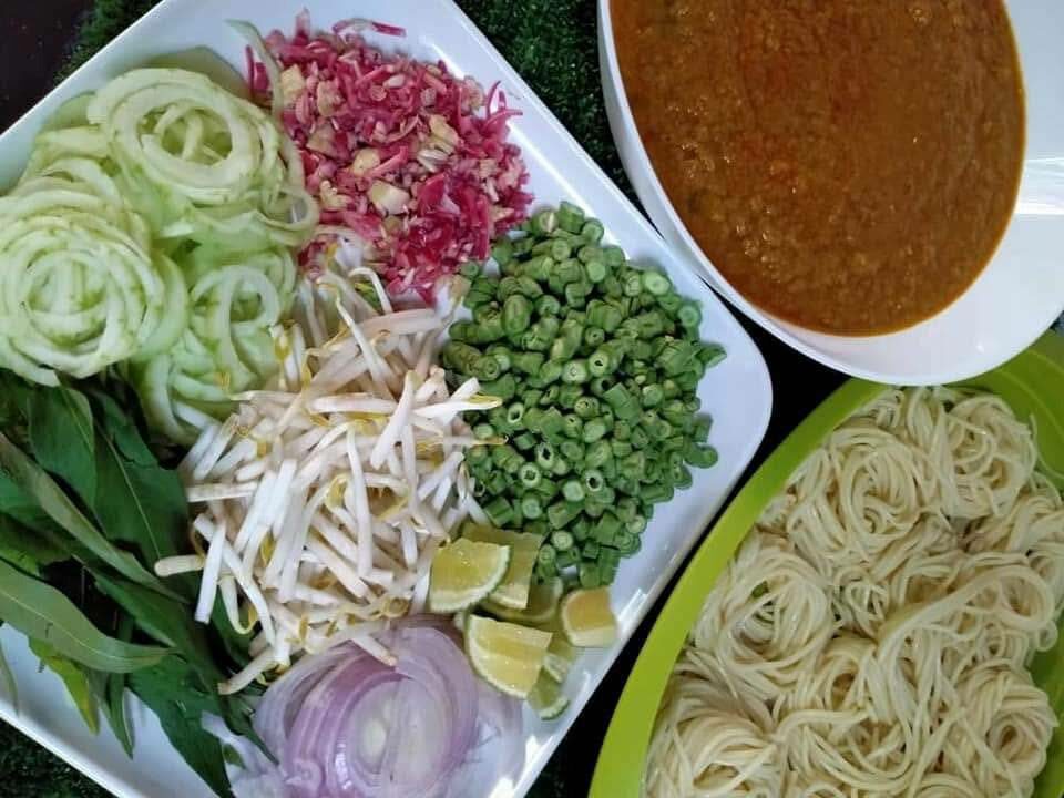 Semangkuk laksa Johor ikan selayang