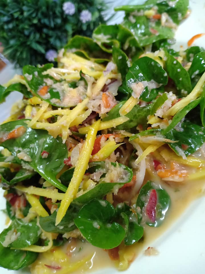 Gambar sayur bayam goreng dengan lemon yang sedap dan sihat