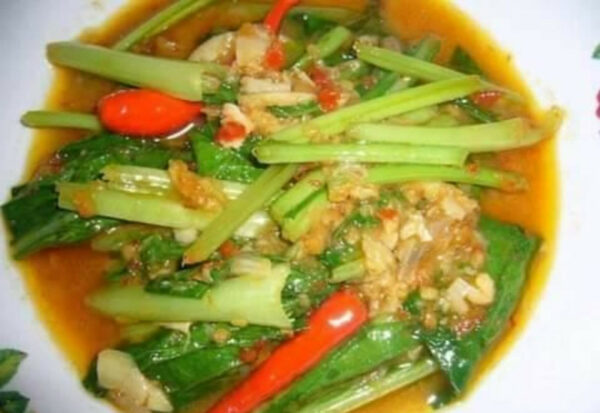 Sayur sawi goreng belacan