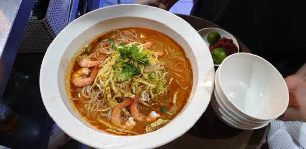 Hidangan tradisional Sarawak di Dapur Sarawak