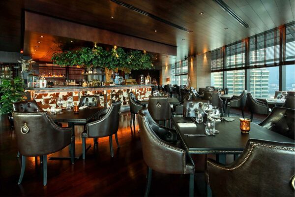 Steak dan fine dining di Marble 8 Steak House