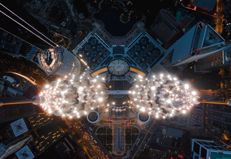 Pelbagai tempat makan menarik dan halal di sekitar KLCC, Kuala Lumpur.