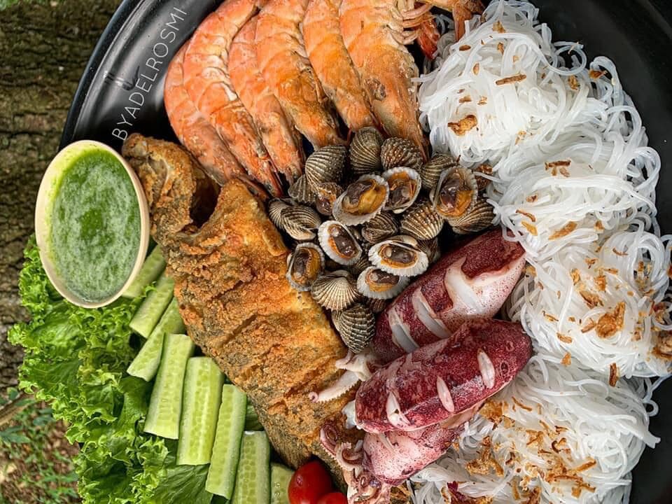 Makanan tradisional di Warong Byadelrosmi