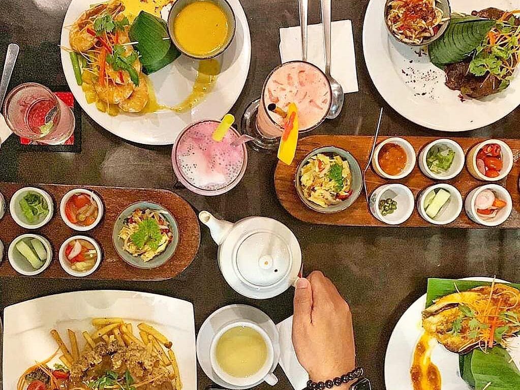 Hidangan di Café Lagenda