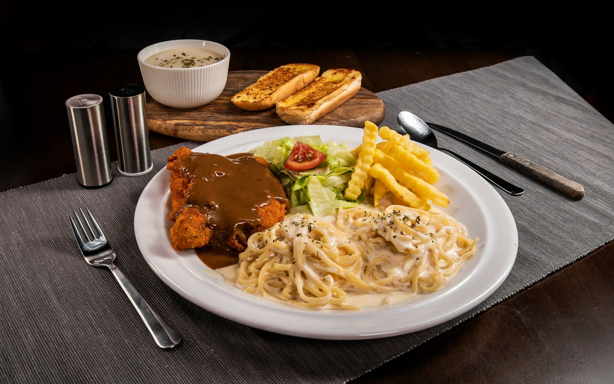 Hidangan premium di The Morso