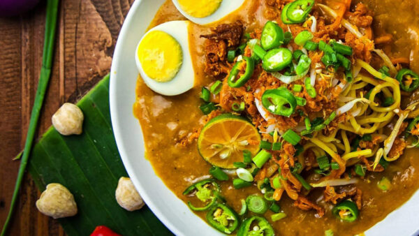 Sajian di Restoran Bisik Bisik