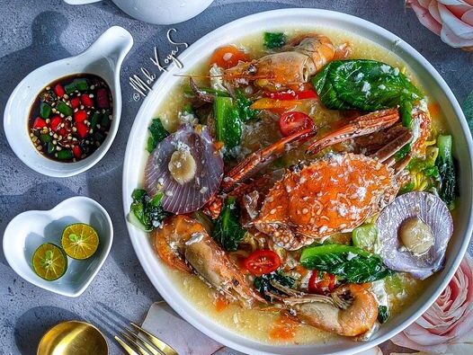 Mee Kungfu Seafood dengan udang, sotong dan tauhu