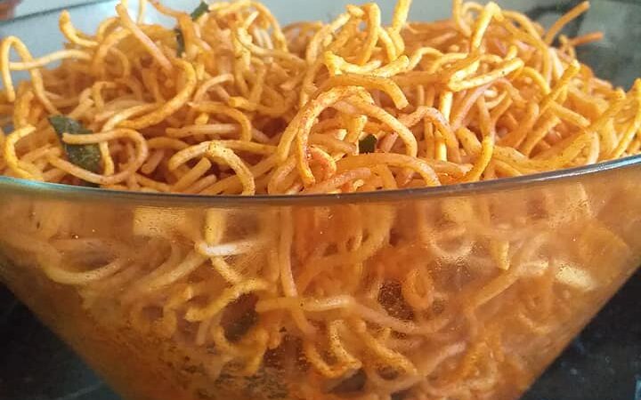 Mee Maruku Gardenia dengan roti dan telur