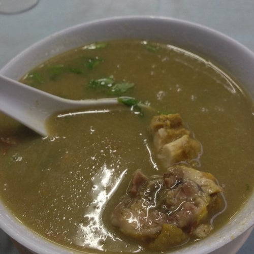 Papan menu Sup Salim di Jalan Doraisamy