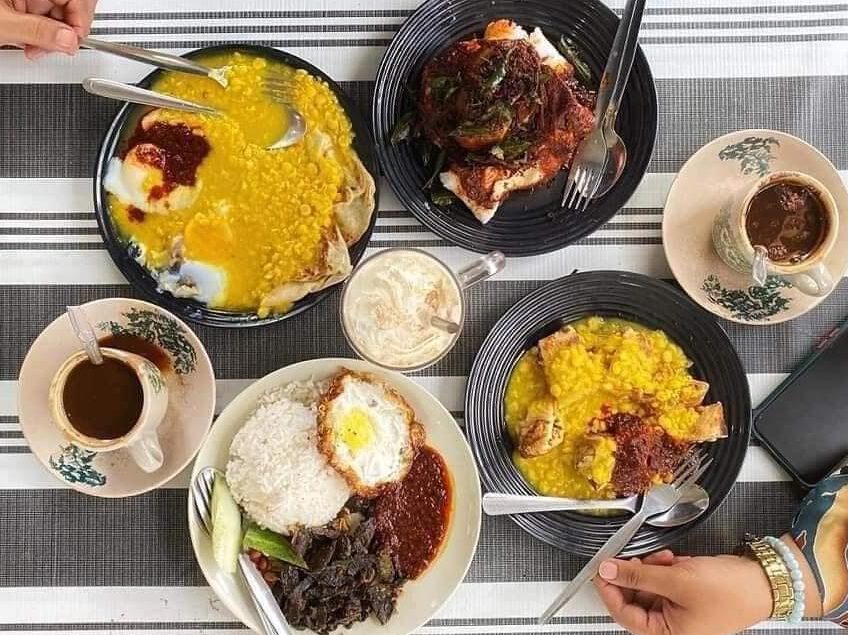 Hidangan di Warong Kopi Manggis Road