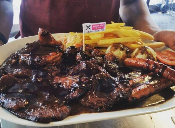 Sajian BBQ dan grill di PakNil’s BBQ & Grill