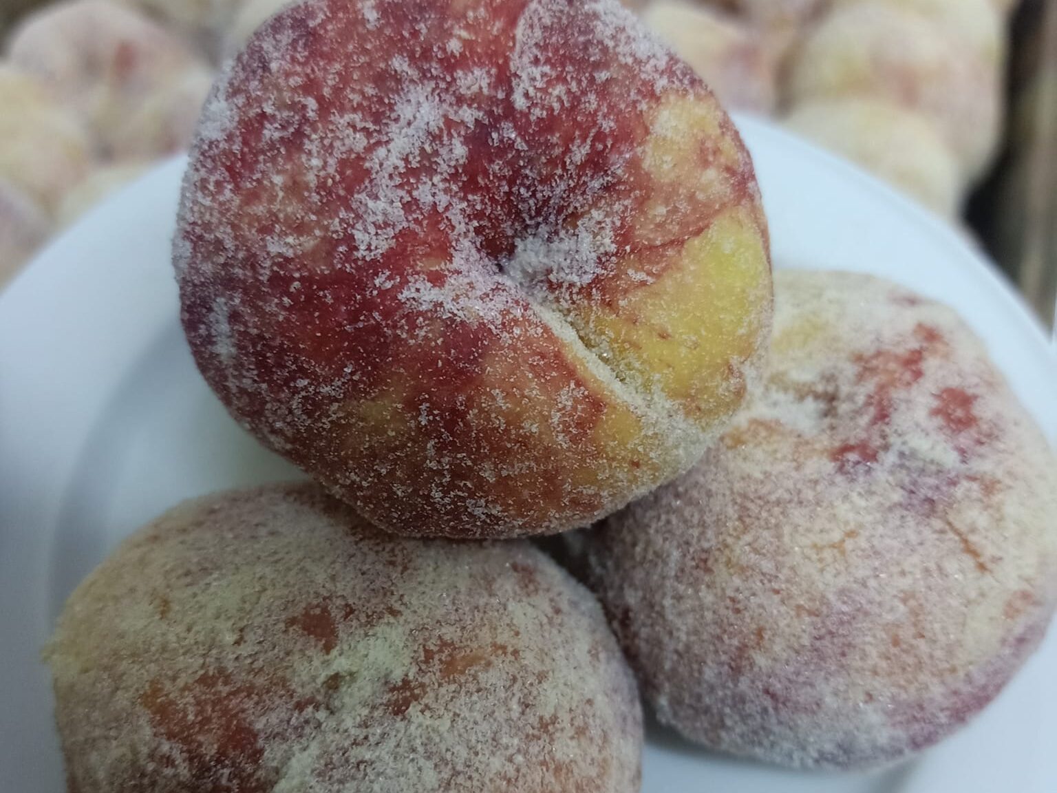 Koleksi pelbagai jenis kuih muih moden yang sedap dan viral.