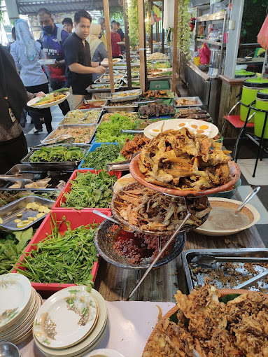 Menu lauk dan harga di restoran nasi campur Cheras