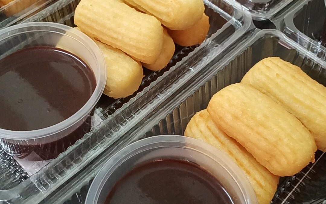 Churros rangup dengan sos coklat