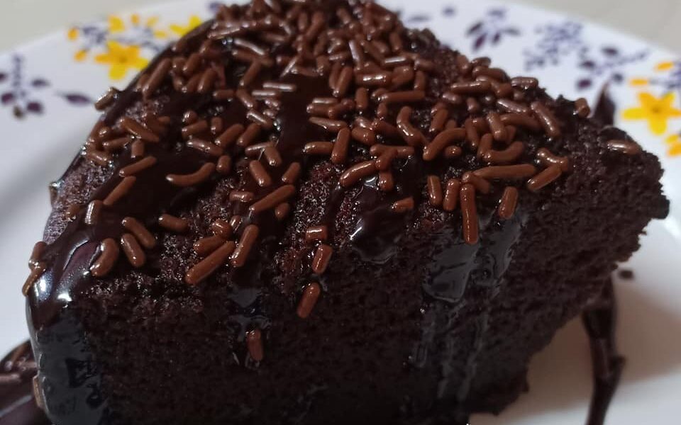 Kek Milo yang telah dibakar
