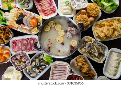 Pelbagai tempat makan malam best di Cameron Highland seperti restoran steamboat dan tomyam.