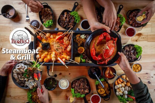 Hidangan steamboat di Beqbeq Steamboat & Grill