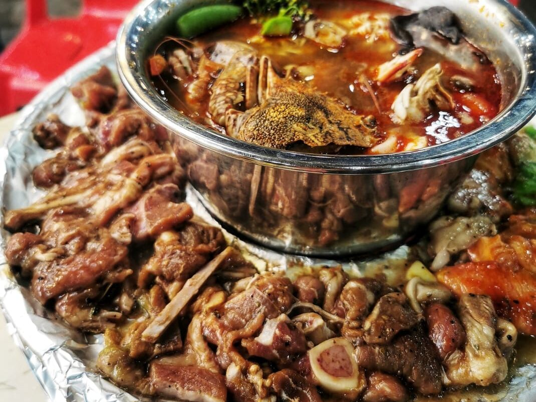 Hidangan steamboat dan grill di Malaya Steamboat Puchong Prima