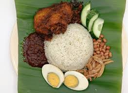 Nasi lemak Ejam dengan lauk dan sambal